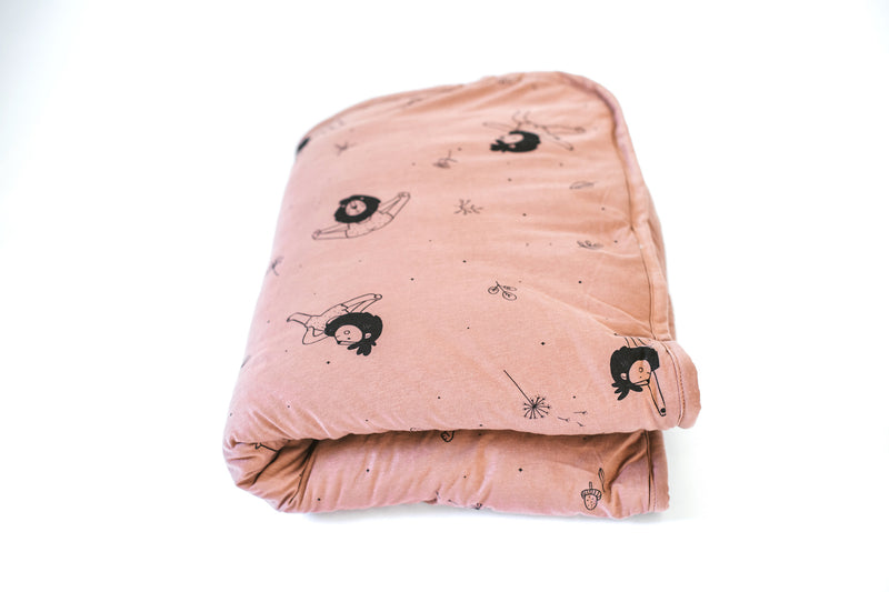 שמיכה עם מילוי למיטת תינוק / מעבר- קולקציית האריה היוגי