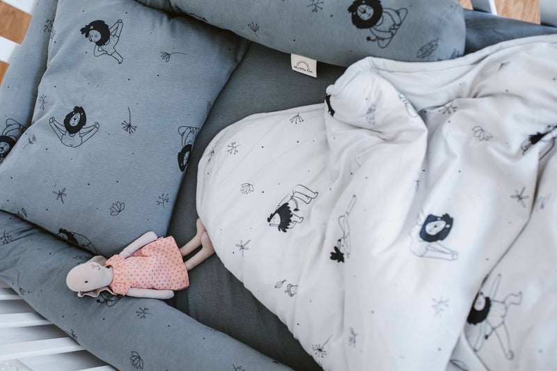 שמיכה עם מילוי למיטת תינוק / מעבר- קולקציית האריה היוגי